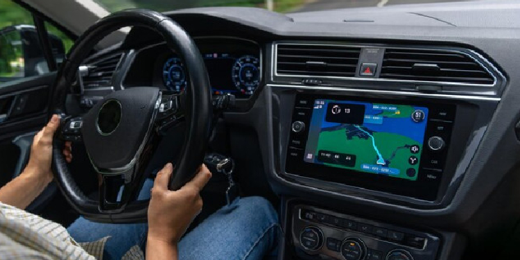 Les navigateurs GPS voiture connectés