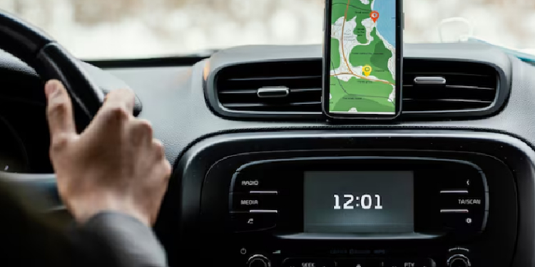Le matériel et les accessoires indispensables pour la fixation autoradio